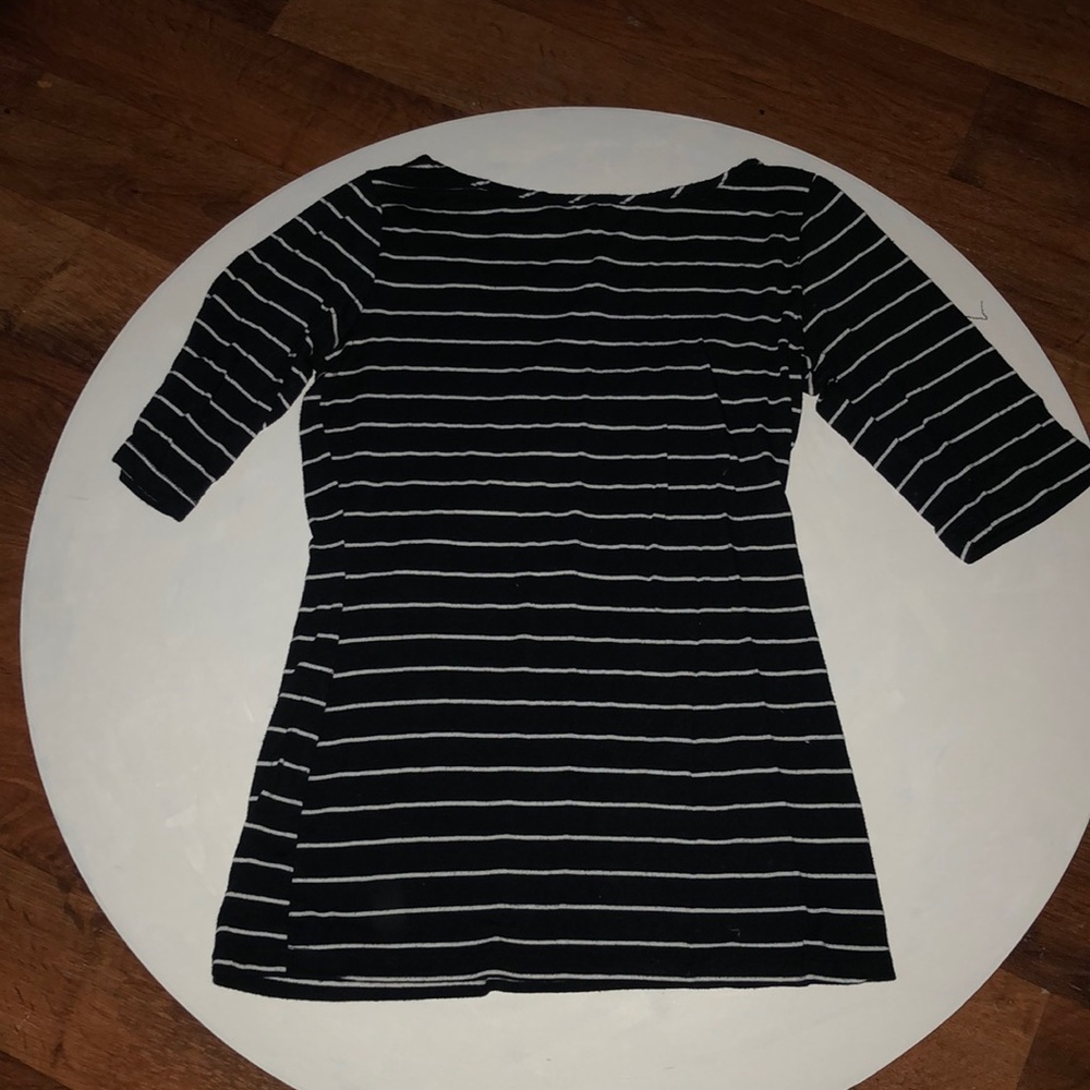 navy striped tee
